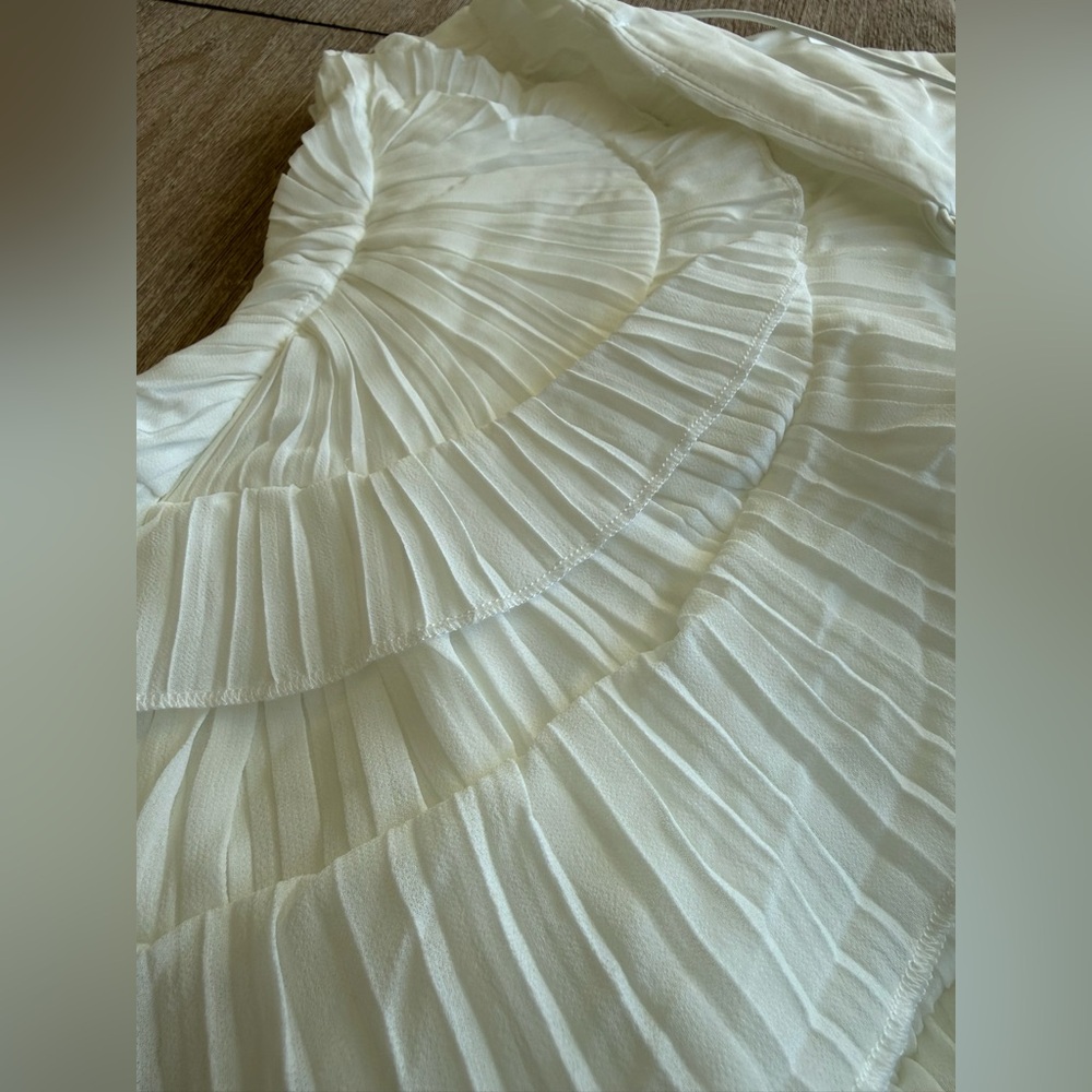 White ruffle Halter Dress - Picture 4 of 4